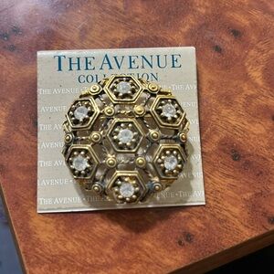 Gold hexagonal broach